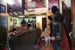 En 7 allanamientos simultáneos antidroga capturan a 6 personas