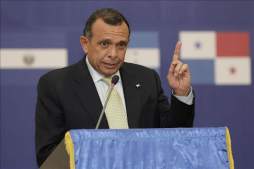 Lobo no retornará hoy a Honduras