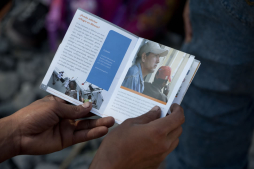 Comedor para migrantes en México reabre pese a amenaza del crimen