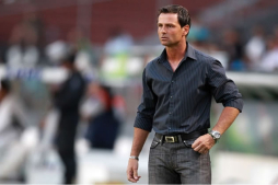 Santos destituye al técnico Diego Cocca