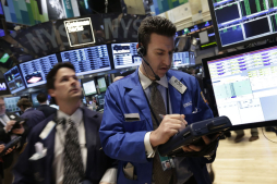 Robo de cuenta de AP en Twitter genera pánico y afecta Wall Street