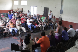 Sindicato pelea por tasa de bomberos