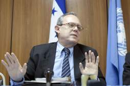 'Regulación de medios no debe ser controlada por Gobierno': La Rue