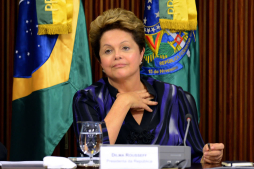 Brasil: Rousseff propone un plebiscito para realizar una reforma política