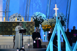 Papa alienta a Jóvenes a protagonizar cambios sociales