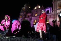 Hondureños oran por la paz en la alborada a la Virgen de Suyapa