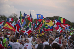 Una multitud da la bienvenida al papa Francisco en Brasil