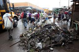 Lodo y destrucción dejan lluvias en Tegucigalpa