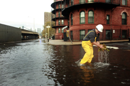 Nueva York despierta sin luz, transporte y aislada tras pesadilla de Sandy