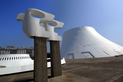 Óscar Niemeyer, revolucionario y padre de la arquitectura moderna