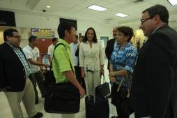 Llega misión de China