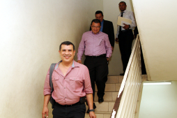 Piden destituir a oficiales por agresión a manifestantes