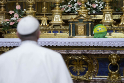 Publican imágenes inéditas del Papa Francisco en Brasil