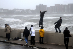 Sandy deja 13 muertos, apagón e inundaciones en Nueva York