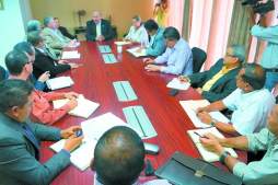 Alcaldías deben L46 millones al TSC