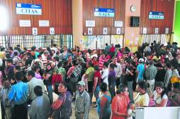 Honduras: A pacientes de hoy les dan cita para mayo de 2013