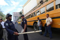 Lobo reclama a Blas Ramos reformas a ley