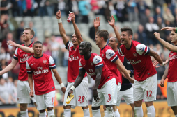 Arsenal se mete en la Champions y Tottenham queda fuera