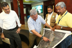 Empresarios piden respetar la cota 200