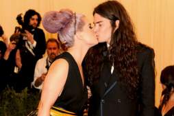 Kelly Osbourne, comprometida!