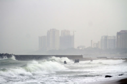 Huracán Sandy castiga Cuba y Jamaica, La Florida en alerta