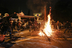 Los 'indignados' brasileños convocan nuevas protestas