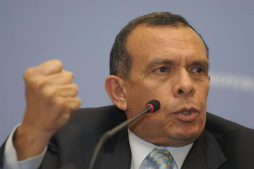 Honduras regresa a Petrocaribe: Lobo