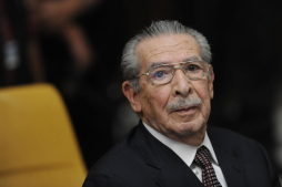 Guatemala: Tribunal expulsa al nuevo abogado de Ríos Montt