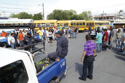 Pánico por balacera en terminal de buses