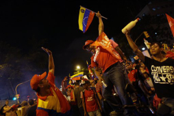 Hugo Chávez felicita a oposición y reivindica victoria perfecta