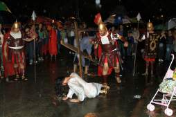 Honduras: Reviven pasión y muerte de Jesús en Viernes Santo