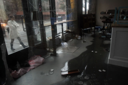 Nueva York despierta sin luz, transporte y aislada tras pesadilla de Sandy