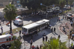 Varios heridos por explosión en autobús en Israel