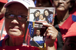 Chávez fue trasladado de emergencia y en secreto a Cuba: ABC