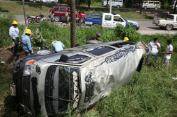 Muertos en accidentes viales ascienden a 76