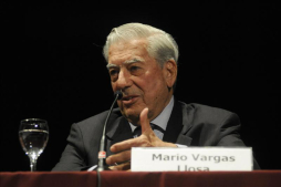 Vargas Llosa critica a presidentes que acudieron a investidura de Maduro