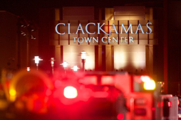 Tiroteo en centro comercial deja tres muertos en Oregon, Estados Unidos