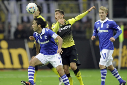 Borussia Dortmund se impone con claridad al Schalke