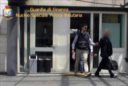 Detenido un prelado en el marco de una investigación sobre el banco vaticano