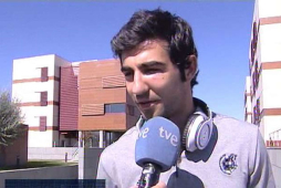 Raúl Albiol sufre una fractura en el pómulo y deja la concentración de España