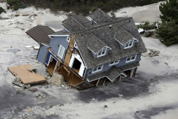 Sube a 76 los muertos por Sandy en Estados Unidos
