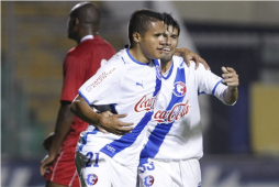 Olimpia se apuntó en las semifinales y lo espera el Marathón