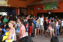 Sampedranos aprovechan últimos días del feriado