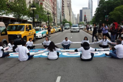 Indocumentados detenidos por reclamo a Obama por deportaciones