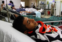 Milagro: machete lo salva de morir tras caerle descarga de rayo