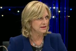 Matthei inscribe su candidatura a la presidencia