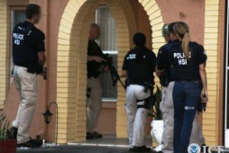 Arrestan a 255 agresores sexuales de menores en redada nacional en EUA