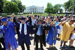 Republicanos proponen plan para inmigrantes