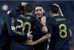 Higuaín destroza a un inocente Espanyol