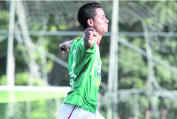 Vega, el goleador que se abre paso a la fama
